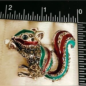 VTG-Style Marcasite Squirrel Brooch Enamel Chipmunk Pin Pearl Nut Figural
